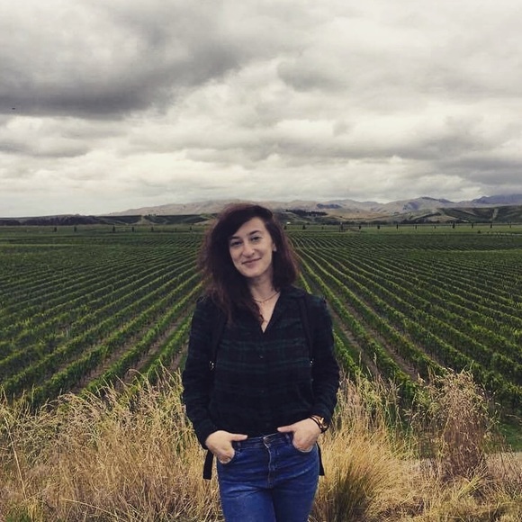 Meet your Posher, Diana - Picture 2 of 5